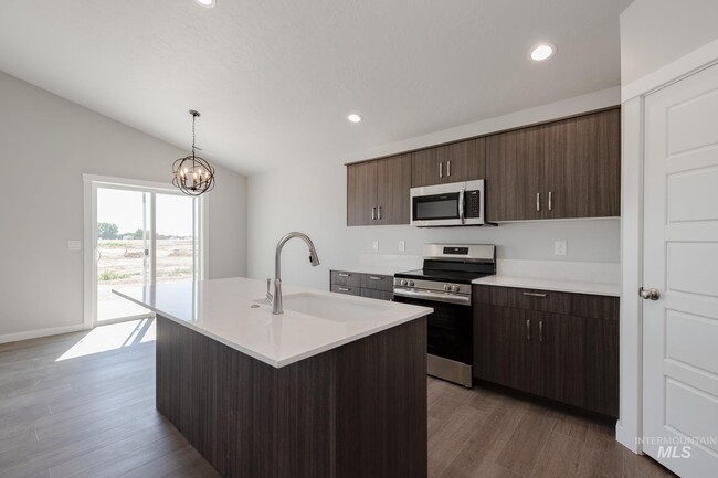 5526 S Donaway Ave, Meridian, ID 83642 - photo 3