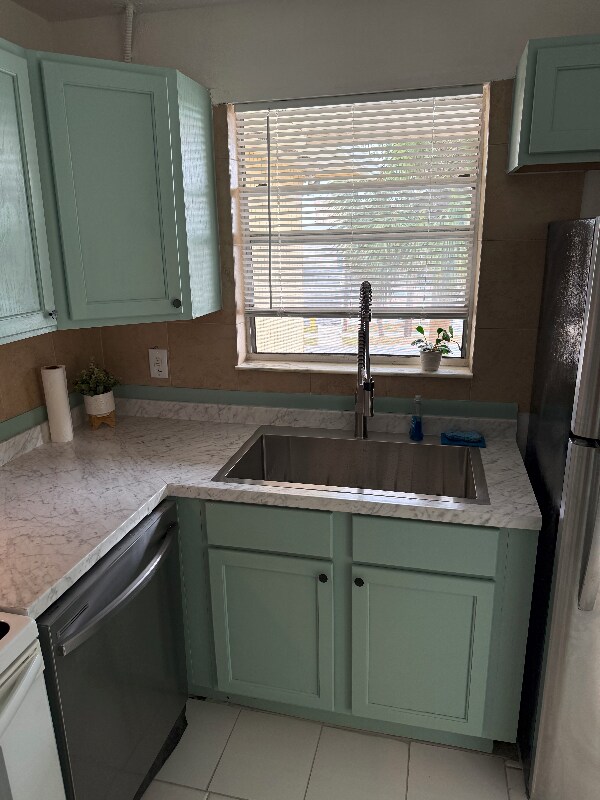 2421 N Oleander Ave unit 3, Daytona Beach, FL 32118 - photo 5