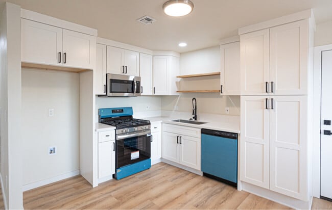 7877 Dundee Ave, Highland, CA 92346 - photo 4