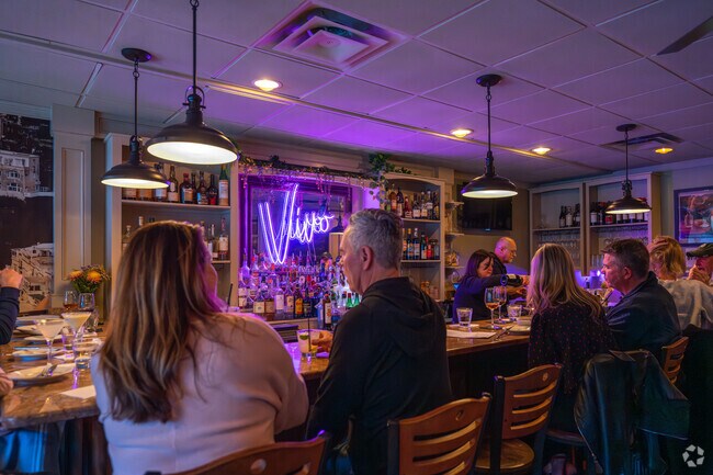 North Marshfield residents enjoy fine dinning at Osteria Vivo Restaurant.