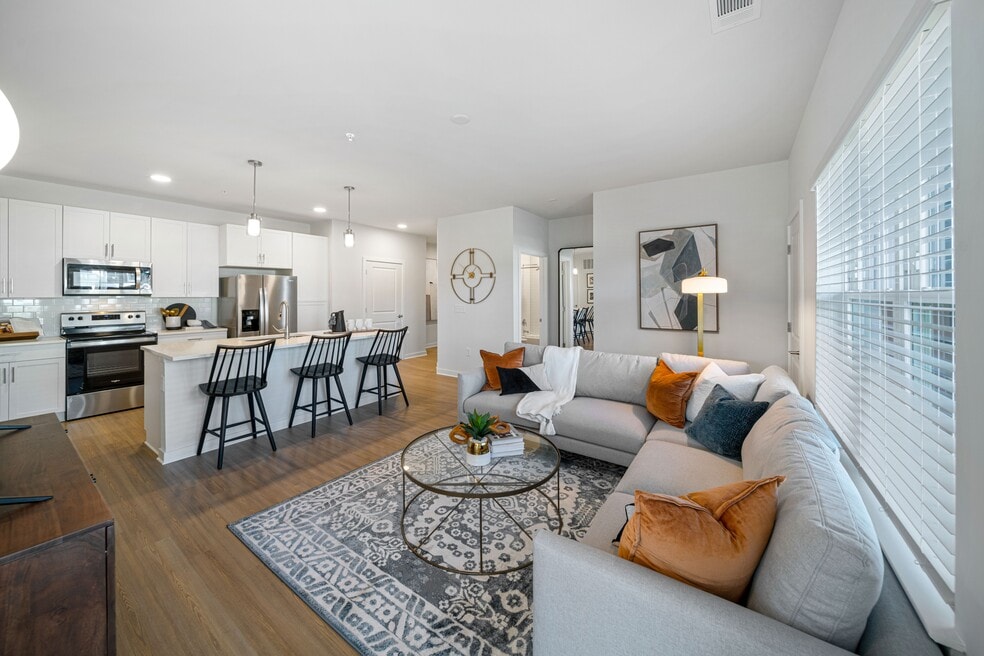 Echelon Oswego, Oswego, IL 60543 - photo 1