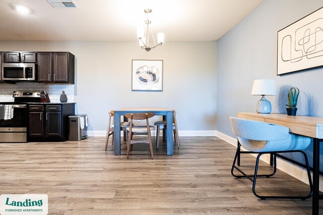 305 Laredo Dr unit 4-302, Cocoa, FL 32926 - photo 4