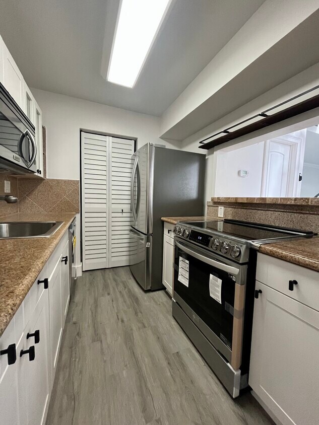 3209 Bird Ave, Miami, FL 33133