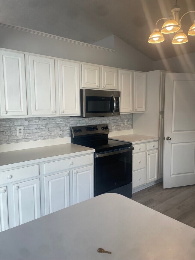 1811 Barberry Dr, Conway, SC 29526 - photo 5