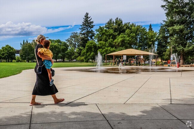 Hawthorne Park is the perfect place to play with your children in Greenhills Estates.