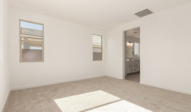 4961 W Chuck Box Rd, Phoenix, AZ 85339 - photo 4