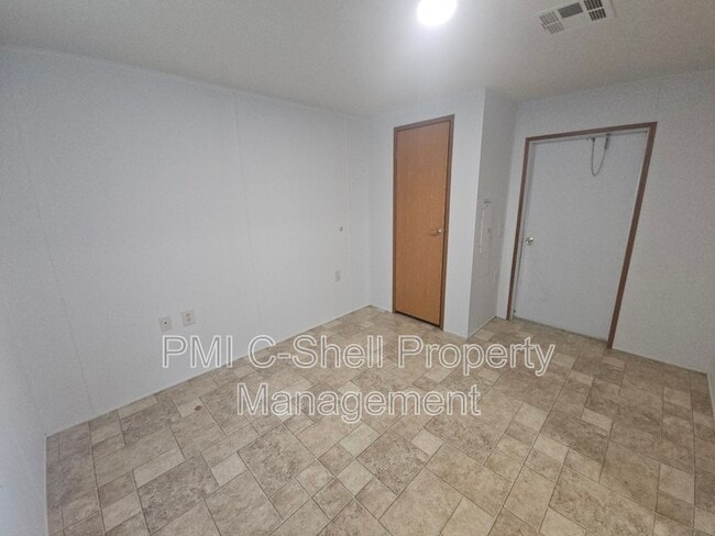 3902 Bowens Ct, Milton, FL 32571 - photo 7