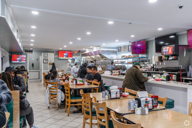 Lorraine Terrace residents can dine at local favorites like Juan's Chuck Wagon in Waukegan.