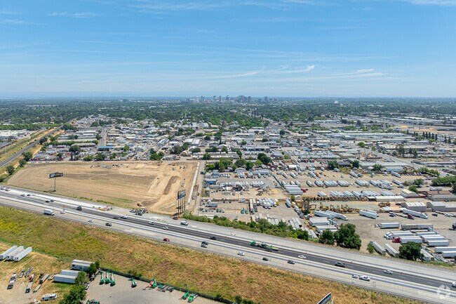 The west side of Michigan-Glide-Sutter is mostly industrial.