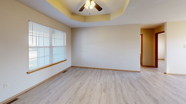 201 N Christopher Ln, Clever, MO 65631 - photo 3