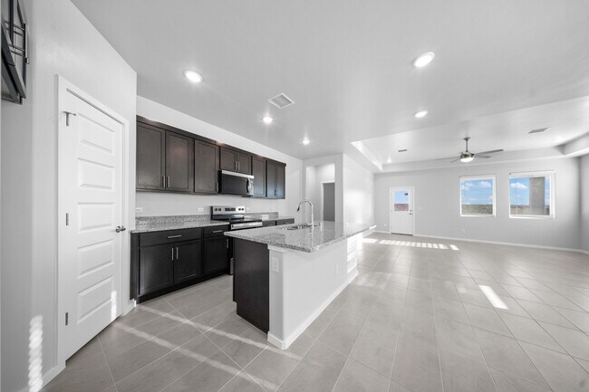 1083 San Cristobal Dr, Las Cruces, NM 88012 - photo 5