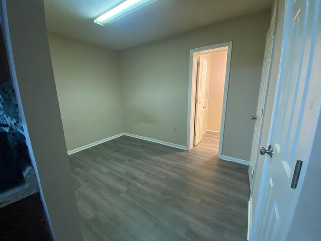 303 Church St unit 211, Central, SC 29630 - photo 6