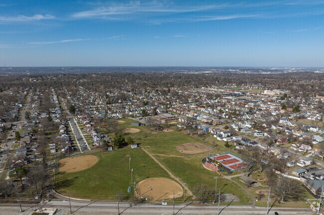 Chamberlain Park offers visitors an array of amenities.