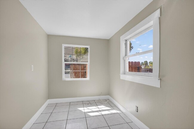 5080 Enrico Blvd unit 1, Sacramento, CA 95820 - photo 6