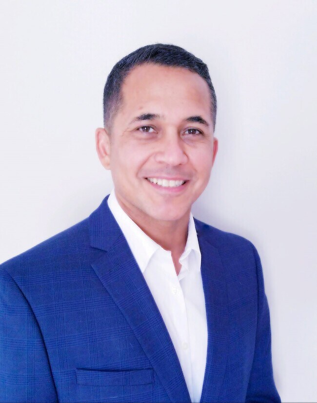 Michael DeValdivielso