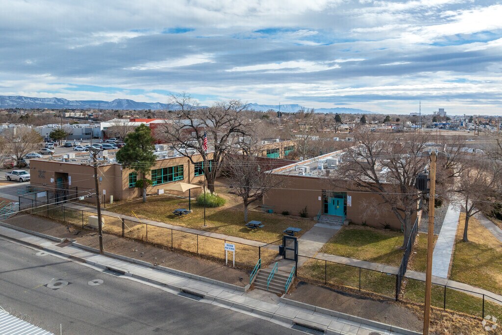 The front entrance to Freedom High School.