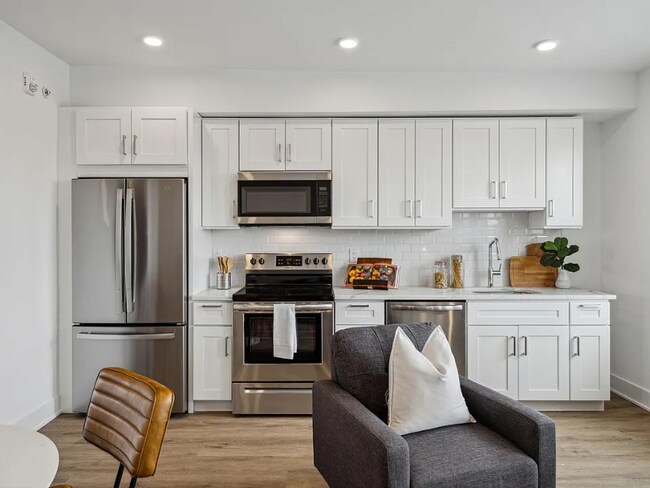 1201 W Girard Ave unit 11, Philadelphia, PA 19123 - photo 3