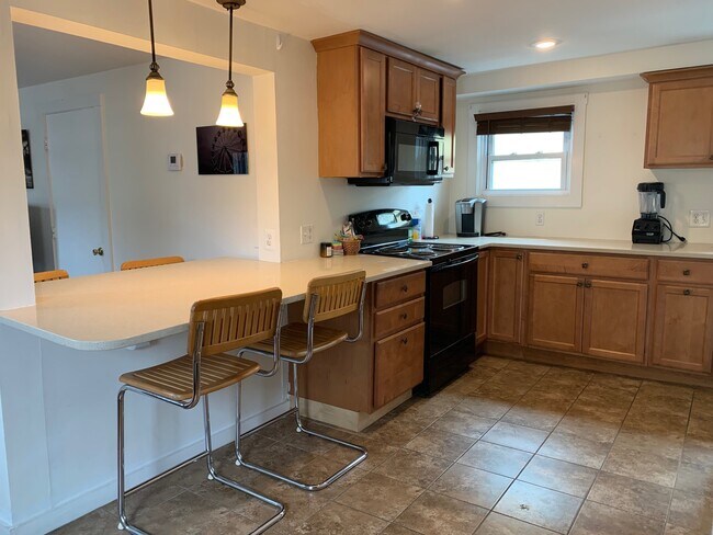 229 Spring St unit 2, Newport, RI 02840 - photo 7