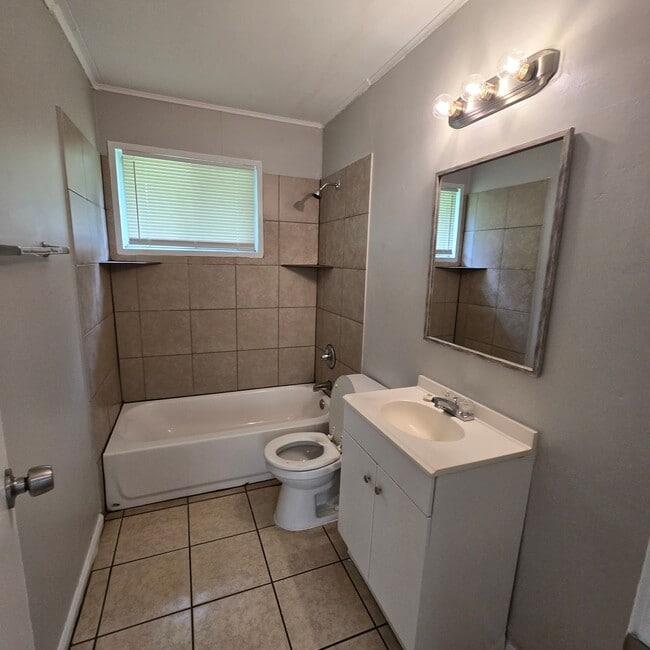 1222 Canfield Ave, Memphis, TN 38127 - photo 7