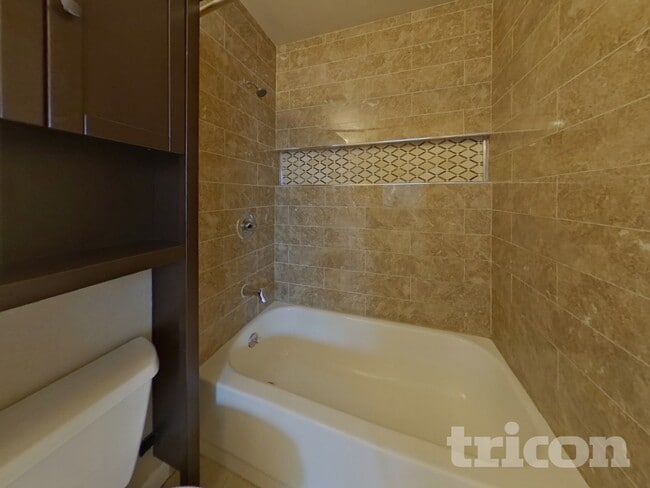 628 Longfellow Ln, Highlands Ranch, CO 80126 - photo 6