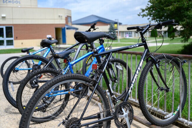 With wide sidewalks and well-maintained streets, residents of Laureldale can bike anywhere.