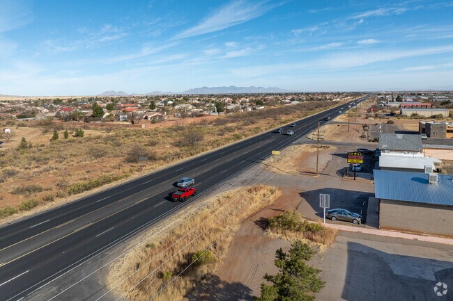 State Route 92 gives access to local shops and national chains near Sierra Vista Southeast.