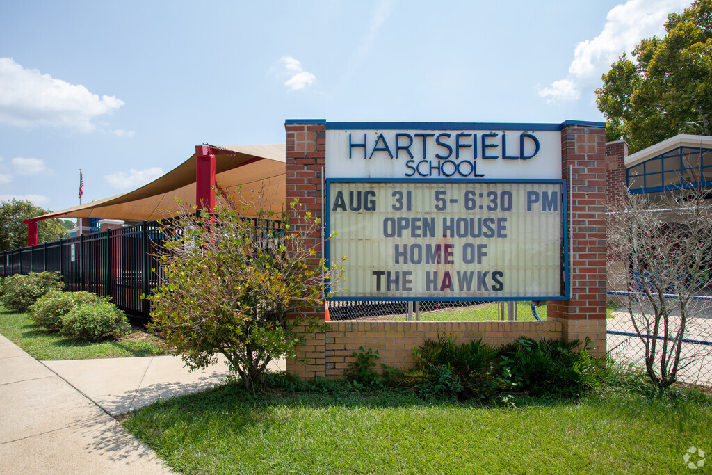 Welcome to Frank Hartsfield Elementary serving children in Grades K-5.