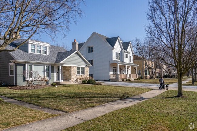 The streets are beautiful for taking a stroll in La Grange Park.