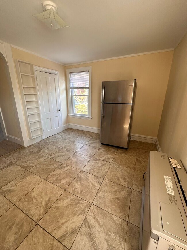 12-14-14 St Louis St unit 14 Saint Louis - Apt, Burlington, VT 05401 - photo 3