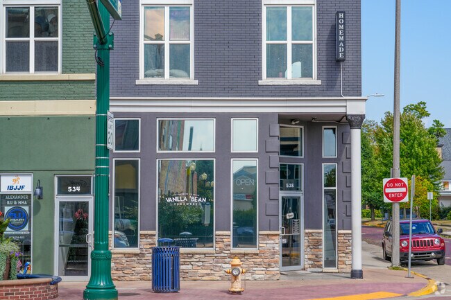 The Vanilla Bean Creamery has the best homemade ice cream in Grant.