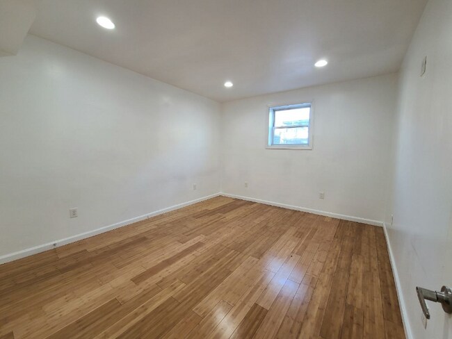 162 University Ave unit 3, Newark, NJ 07102 - photo 2