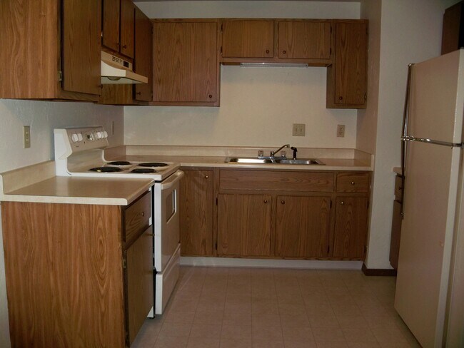 Bell View 1, Green Bay, WI 54302 - photo 4