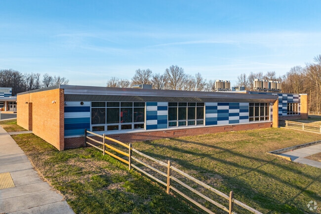 Perryville Elementary School has received an overall score of C+ from Niche.com.