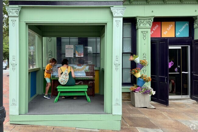 Fairview Heights is near the charming downtown area of Lynchburg.