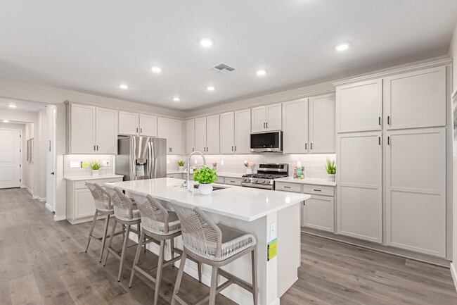 8212 N 174th Ln, Waddell, AZ 85355 - photo 6