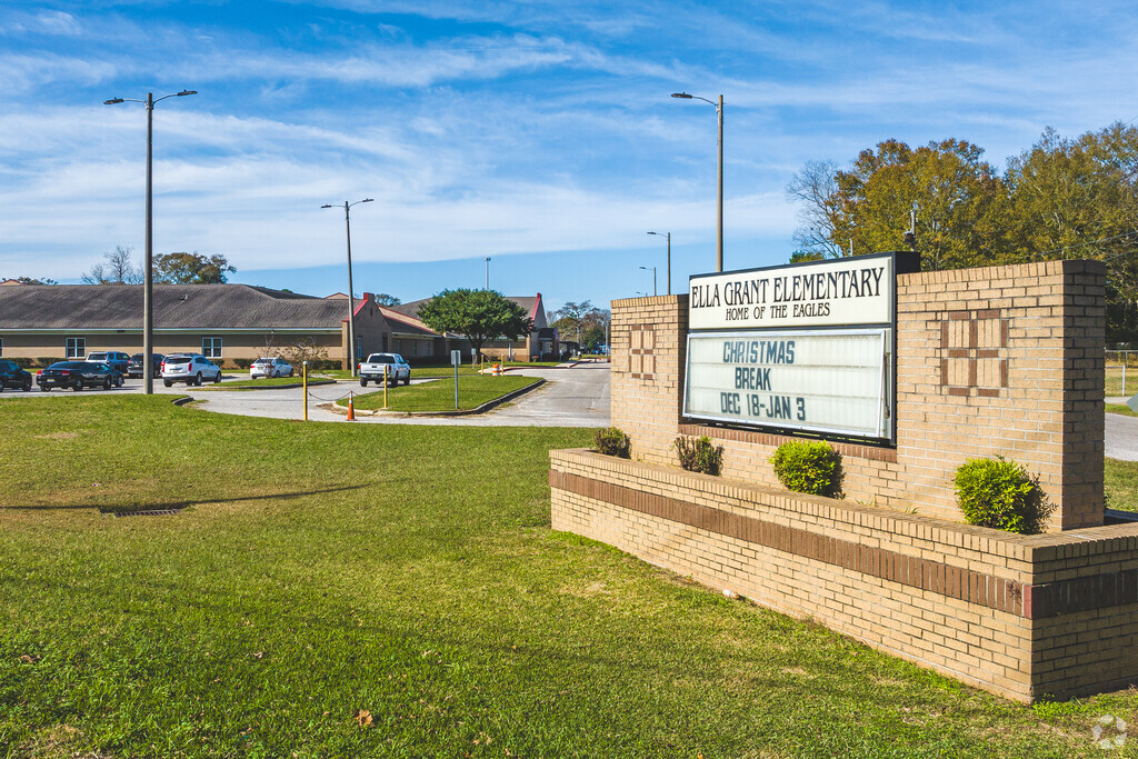 Ella Grant Elementary School-Entrance Sign
