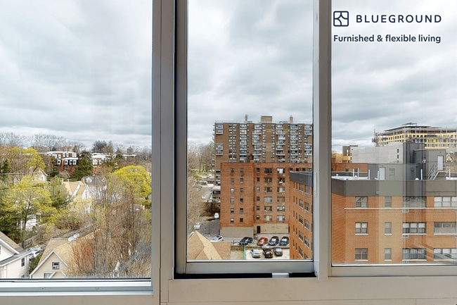 27 Barker Ave unit FL6-ID3504A, White Plains, NY 10601 - photo 4