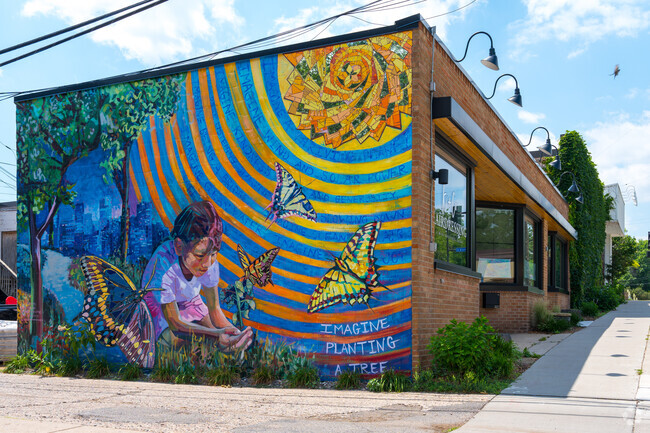A mural near Penn and W 54th in the Armatage neighborhood.