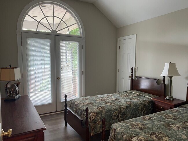 201 Plantation Dr unit Diane Paget, Southern Pines, NC 28387 - photo 7