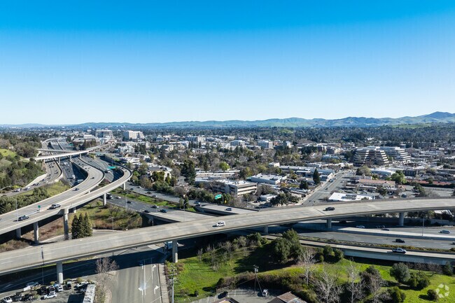 Traffic on I-680 through the Carriage Hill neighborhood of Walnut Creek connects it to the area.