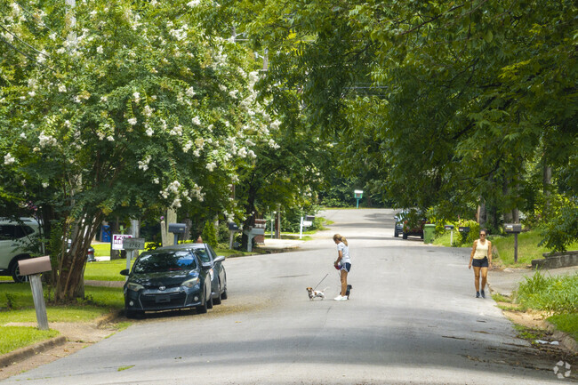 The streets of the Thornblade neighborhood are easily walkable and clean.