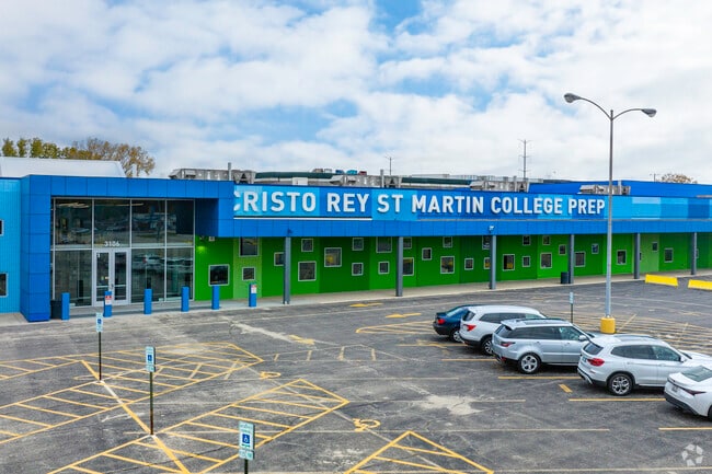 Cristo Rey St. Martin College Prep