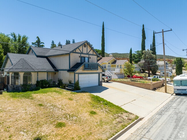 A variety of home styles can be found at Elizabeth Lake.