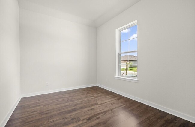 2717 Rio Primero Rd, Seguin, TX 78155 - photo 4