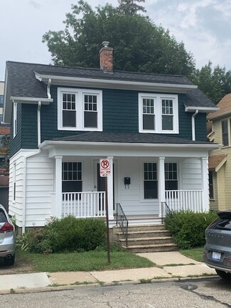 109 Adams Ave, Ann Arbor, MI 48104