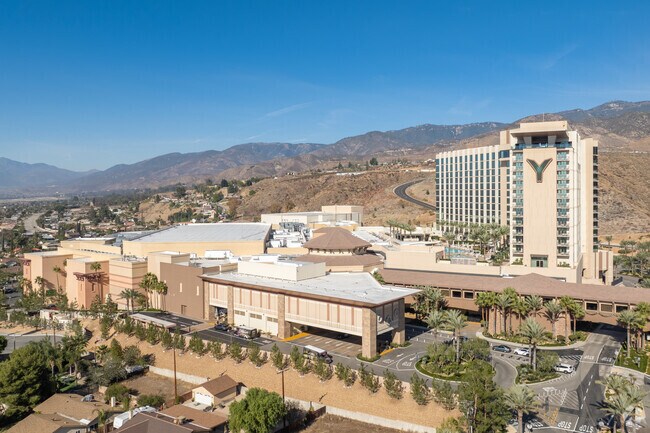 Residents of Highland can go nearby to Yaamava Resort and Casino for live shows and more.