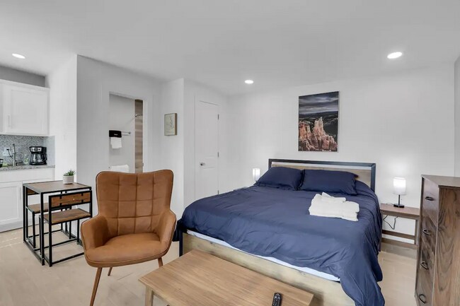 3611 Monroe Ave unit 3611 Unit 2, El Paso, TX 79930 - photo 3