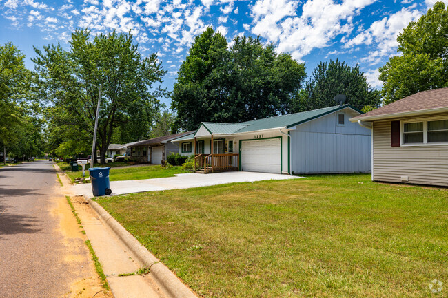 Older ranch style homes cluster near Bissett Elementary School.