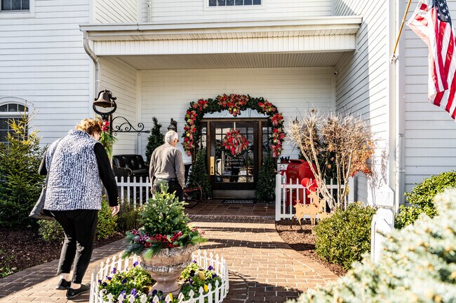 5 Chefs is a local hotspot for a meat and three dinner in the Portland neighborhood.
