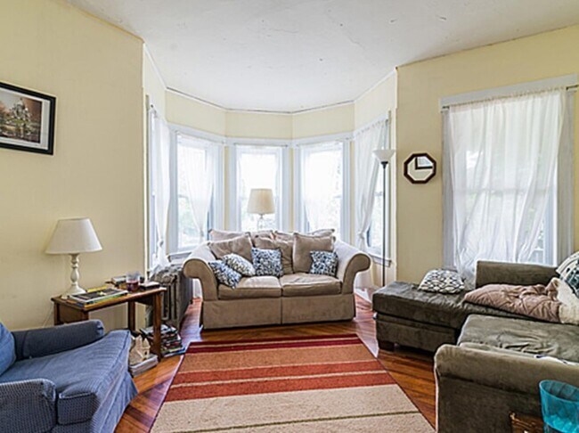 44 Benton Rd unit 1, Somerville, MA 02143 - photo 2